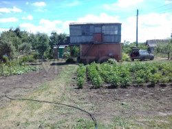 Здание 15 кв.м. и земельный участок 574 кв.м. в Орловской обл. 