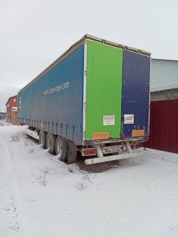 Полуприцеп тентованный KRONE SD