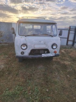 Автомобиль грузовой УАЗ 390945, 2010 года выпуска, VIN XTT390945B0406307; цвет: белая ночь