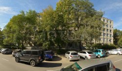 49/1000 доли здания и право аренды земельного участка 3975 кв.м в Комсомольске-на-Амуре 