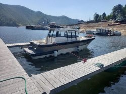 Кабинный катер с хардтопом и закрытым салоном марки Arctic Commuter 25, 2015 г.в…