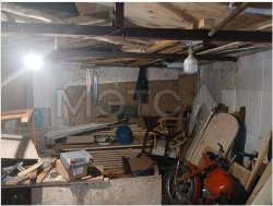 Гараж 23,6 кв.м. и земельный участок 26+/-2 кв.м. в Иркутской обл. 
