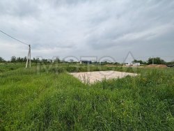 Земельный участок в Ленинградской обл., 598 кв.м. 
