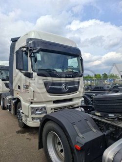 Седельный тягач Dongfeng KX 4x2, 2023 года 