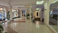 Жилое помещение (квартира), площадью 231 кв.м., расположенная по адресу: г. Москва, пер. 1-й…