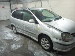 Nissan Tino, 1999 года, 120 лс, 500000 км, АКПП 